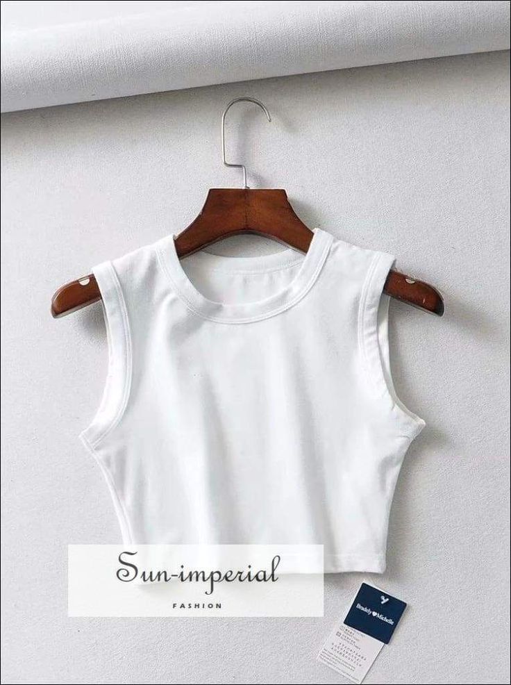 Gender:Women Item Type:Tops Material:COTTON Material:Polyester Fabric Type:Knitted Tops Type:Tank Tops Decoration:None Clothing Length:Short Pattern Type:Solid Style:Casual sun-imperialLC0302 black crop top:summer tops for women 2019 sexy crop top:tank tops women summer women clothes 2019:women summer tops Size US UK EU Bust Length S 4-10 8-14 34-40 68cm/26.77'' 34cm/13.39'' M 6-12 10-16 36-42 72cm/28.35'' 35cm/13.78'' Sizing advice :Most items run small ( discluding swimsuits and shoes) - If yo Cropped Sleeveless Top, Crop Top Blanco, Crop Top Blanc, White Crop Tops, Yoga Crop Tops, Top Korean, Black Punks, Korean Streetwear, Legging Jeans