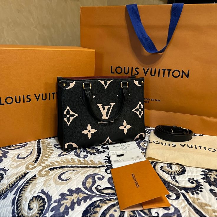 Used 3-4 Times. Comes With Box, Dust Bag, Receipt And Shopping Bag. Flawless. Purchased 3/2022. Selling Because My Best Friend Has The Exact Bag And I Don’t Like Twinning! My Best Friend, Black Cream, Womens Tote Bags, Louis Vuitton Bag, Best Friend, Twins, Dust Bag, I Am Awesome, Best Friends