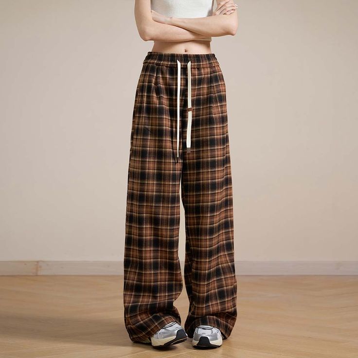 Fall/Winter Retro Hip-Hop Plaid Dance Pants  Material: 100%Cotton  Size: M, L, XL Color: Brown, Gray Waist Type: Mid-High Waist  Season: Spring, Fall, Winter   Occasion: Leisure, Outdoor, Daily, Vacation, Fall Outfits Fall Outfits Pinterest, Dance Pants, Season Spring, Fall Outfits, Hip Hop, High Waist, Fall Winter, Plaid, High Waisted