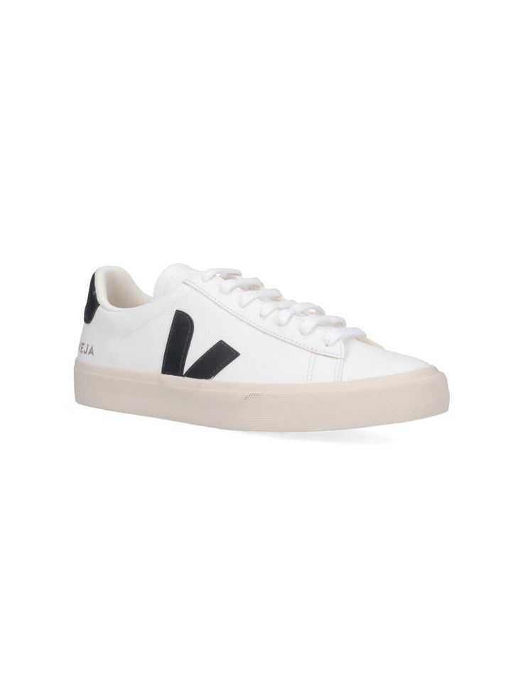 Veja Sneakers Campo Chromefree , white leather, round toe, lace-up closure, black logo patch on side, silver logo print on side, black back tab contrasting logo detail, cream rubber sole. - 100% alveomesh - sole: 100% rubber White Vulcanized Sole Sneakers For Everyday, Everyday White Vulcanized Sole Sneakers, Logo Sneakers For Spring Streetwear, Spring Streetwear Sneakers With Logo, Modern Sneakers With Logo For Spring, White Sneakers With Embossed Logo For Spring, Casual Cream Sneakers With Embossed Logo, Cream Lace-up Sneakers With Logo, Spring White Sneakers With Embossed Logo