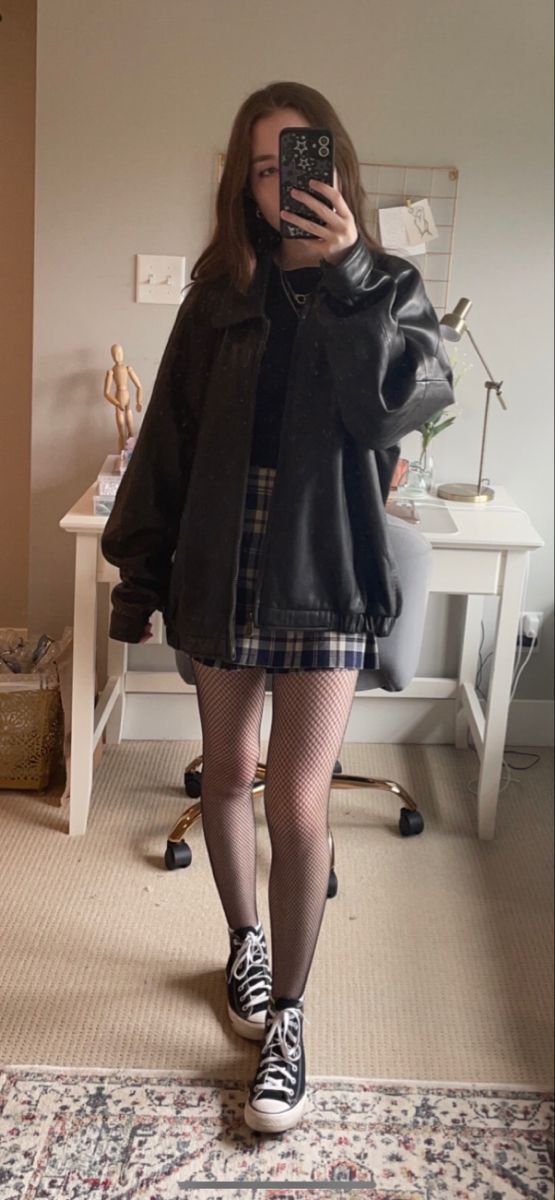 Docs Outfit Women, Leather Jacket Plaid Skirt, Cute Outfits Alternative, Tumblr Fall Outfits 2014, Outfit Ideas Plaid Skirt, Dark Plaid Skirt Outfit, Plaid Skirt Leather Jacket Outfit, Leather Jacket School Outfit, Fall Outfits Plaid Skirt