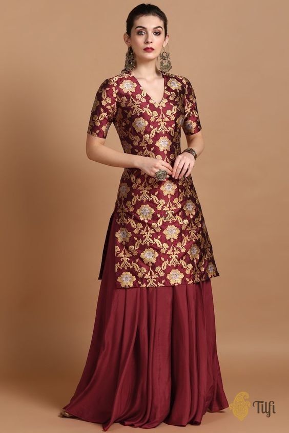 Brocade Outfits Indian, Brocade Kurti Design, Saree Recycle Dresses Indian, Silk Suit Designs Indian, Silk Kurti Designs, Sharara Designs, Sunny Winter, Long Gown Design, Anarkali Dress Pattern