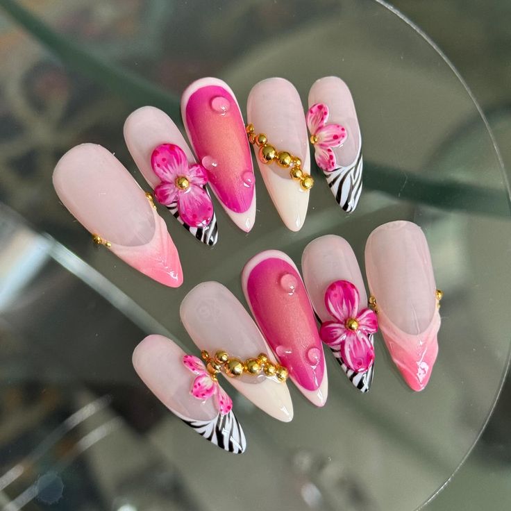 Not a new design, but just thought this photo looked nice 🌺 inspo: @nails_by_arlene 2024 Trending Nails, Cute Nude Nails With Design, How To Nail Designs, Nail Set Up, Over The Top Nails, Gelx Inspo Nails, Random Nail Designs, Photo Nail Art, Press On Nail Designs