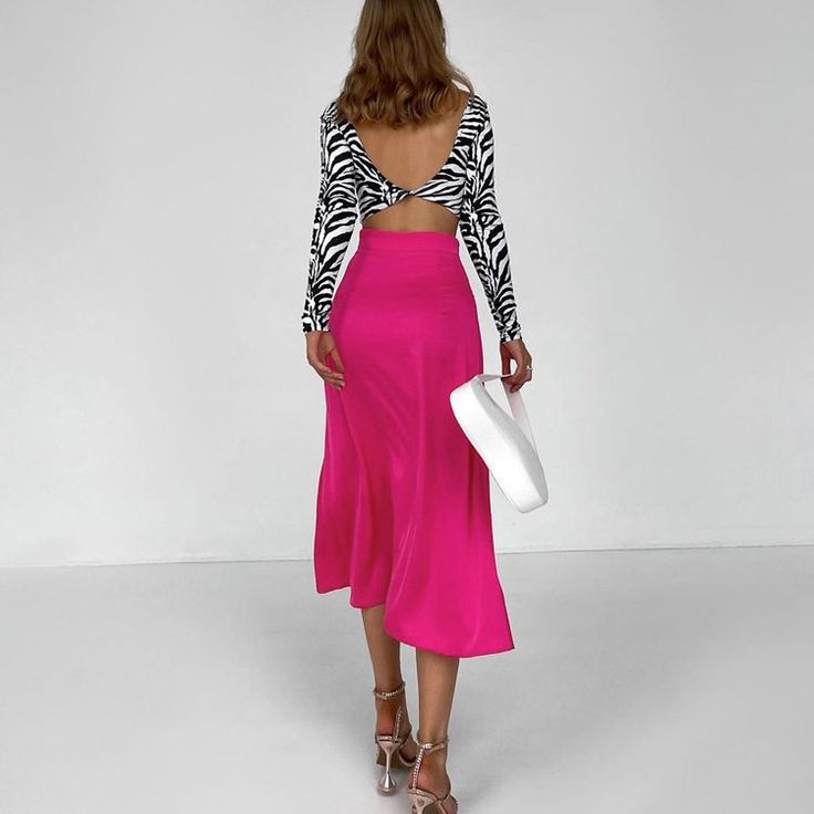 F00194725-104 Pink Long Skirt For Night Out, High Waist Pink Maxi Skirt For Party, Pink Midi Skirt For Night Out, Pink Flirty Skirt For Club, Flirty Pink Skirt For Club, Flirty Pink Skirt For Clubbing, Pink Flirty Club Skirt, Pink Stretch Skirt For Club, Trendy Fitted Pink Maxi Skirt