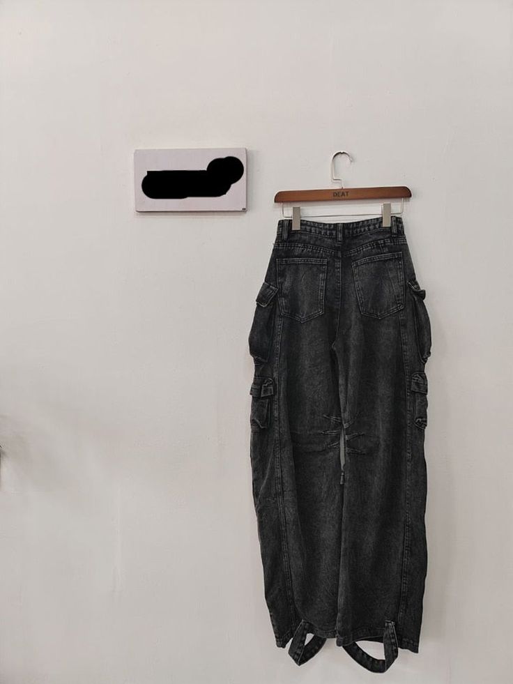 Worth A Shot Cargo Jeans FancySticated Pants Spring 2023, Cargo Denim Pants, Full Length Jeans, Pockets Design, Style Cargo, Jeans Fabric, Cargo Jeans, Jean Grey, Denim Fabric