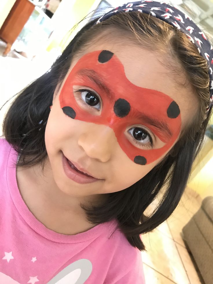 Beginner Face Paint, Basic Face Painting, Kids Face Painting Easy, Simple Face Paint, Easy Face Painting Designs, Maquillage Halloween Simple, Festival Face, Face Painting Easy, Superhero Masks