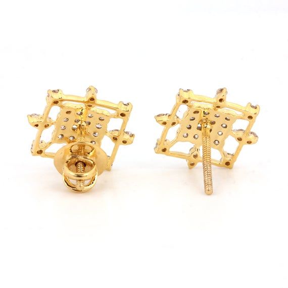 ⚫ This earrings made with natural diamonds in solid 14k yellow gold,⚫ Solid 14k Yellow Gold Stud Earrings Pave Diamond Jewelry⚫ Stud Earrings, Gold Earrings, Diamond Earrings, Fine Jewelry, Handmade Earrings⚫ Special customize for mother's day, Anniversary, Birthday Gift, Valentine, Mother's Day Christmas. ⚫ Item Details:Gross Weight:- 2.612 Grams14k Yellow Gold Weight:- 2.486 GramsDiamond Weight:- 0.63 Ct.Item Size:- 14 x 14 MMItem SKU:- AEOS-2024Please let us know if you required in other gems Gold Diamond Hallmarked Earrings, Gold Diamond Earrings Hallmarked, Formal Gold Diamond Cut Cluster Earrings, Gold Diamond-cut Diamond Earrings, Gold Diamond-cut Earrings, Gold Diamond Cut Cluster Earrings In 14k Gold, Gold Cluster Earrings With Diamond Cut In 14k Gold, Gold Diamond Cut Earrings, Gold Diamond Cut Bridal Earrings For Formal Occasions