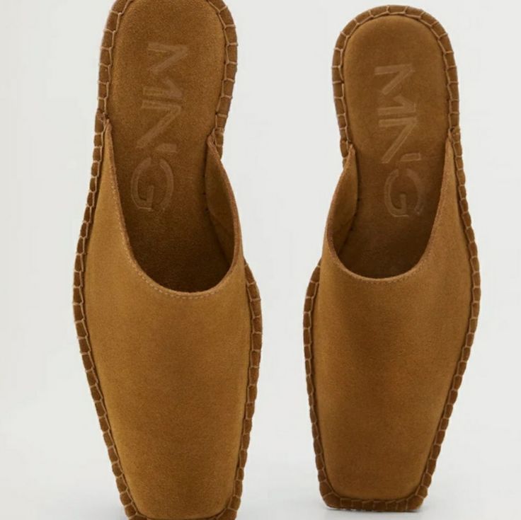 Mango Square Toe Flat Leather Mules, Size 38 Mango Shoes, Mules Women, Square Toe Shoes, Women Flats, Flat Mules, Tory Burch Flats, Leather Mules, Work Fashion, Mule Clogs