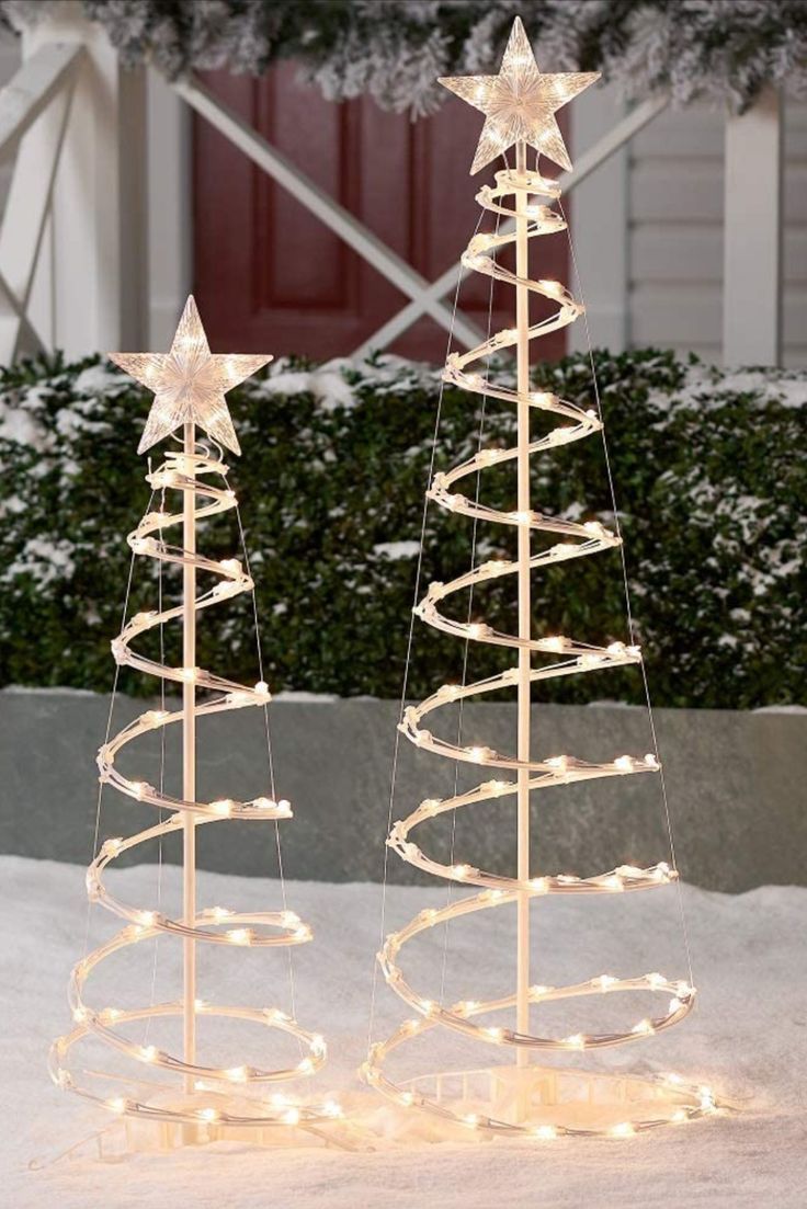 This spiral Christmas Tree outdoor includes two trees 3 and 4 ft. tall. UL listed for indoor and outdoor use. Christmas Tree Outdoor, Glass Cloches, Christmas Interior Decor, String Lights Inside, Spiral Christmas Tree, Spiral Tree, Modern Centerpieces, Diy Christmas Village, Metal Christmas Tree