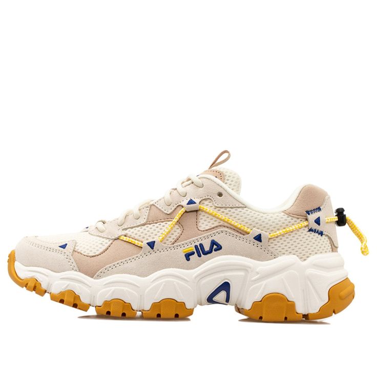 FILA FUSION Fila Chunky Sneakers/Shoes Fila Running Shoes, Nike Jumper, Limited Edition Sneakers, Marathon Running Shoes, High Shoes, Light Blue Jeans, Marathon Running, Casual Sport Shoes, Chunky Sneakers