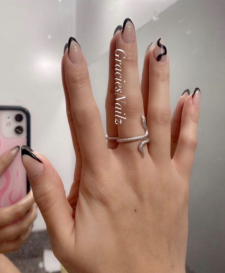 Black french tip Snake design Instagram: #graciesnailz Slytherin French Tip Nails, Black Nails With Snake Design, Slytherin Nails, Black Nail Tips, Black French Tip, Black French Tips, Black French, Toe Nail Designs, Snake Design