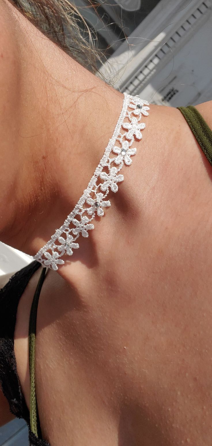 Choker White Flower Rhinestones Necklace - Etsy Elegant Handmade Summer Choker, White Wedding Jewelry For Spring, Spring Wedding White Jewelry, Delicate White Adjustable Jewelry, Delicate White Jewelry For Spring, Dainty Summer Choker, Delicate White Spring Jewelry, Delicate White Necklace For Party, Silver Choker For Summer Festivals