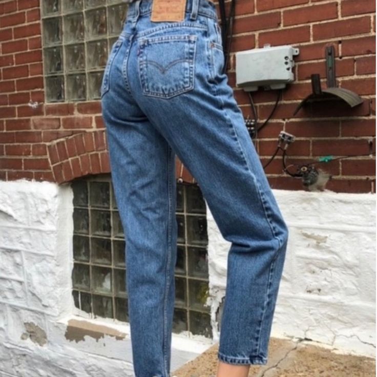 Nwt Classic Levi’s Tapered Leg 11” Rise 14.5” Waist 31” Inseam 7” Leg Opening Pet & Smoke Free Home Levi 501 Jeans Women Levi's®, Levis Midrise Boyfriend Jeans, Levis Ribcage Bootcut Jeans, Levis 501 Mom Jeans, Levis 474 Loose Fit, Levis Wedgie High Rise Jean, Levi's High Loose Jeans, Ladies Levis 501, Levis Jeans High Waist