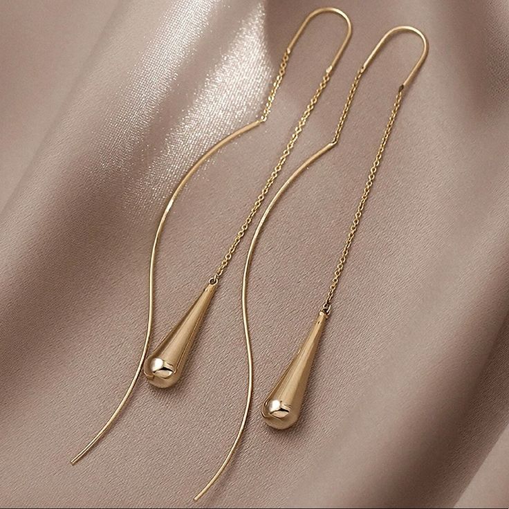 Water Drop Dangle Fashion Earrings * Gold Tone / Plated * Zinc Alloy * Fashion Jewelry Retro Vintage Christmas, Vintage Vacation, Festival Birthday, Hot Miami Styles, Jennifer Behr, White Fox Boutique, Holiday Resort, Love Culture, Anthropologie Jewelry