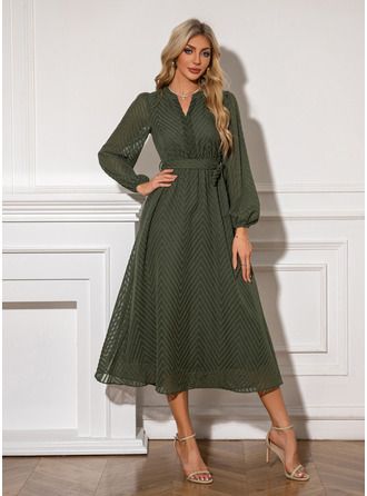 JJ's House Yes Chiffon Midi V-Neck Fall Winter A-line Belt/Sash Elastic Waist Yes Hunter Green S Height:5.7ft(174cm) Bust:33.5in(85cm) Waist:26in(66cm) Hips:36in(91cm) Dress. #JJ's House #Yes #Chiffon #Midi #VNeck #Fall #Winter #Aline #BeltSash #ElasticWaist #Yes #HunterGreen #S #Dress December Wedding Guest Dress, Green Winter Dresses, Green Fall Dresses, Christmas Cocktail Dresses, Wedding Guest Dress Fall, Winter Wedding Guest Dress, Fall Wedding Guest Dress, Bodycon Dresses Casual, Semi Formal Dress