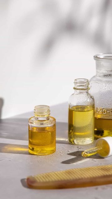 Best Oils For Scalp, Hair Oil Organic, Oiling Scalp Routine, Diy Pre Wash Scalp Oil, Natural Hair Scalp Care, Homemade Scalp Oil, Diy Hair Oil Recipe, Best Scalp Oil, Hair Oil Diy Recipes