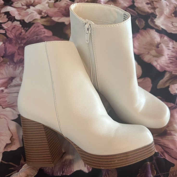 Women's Warrant Platform Dress Booties- White Size 7 Women - Never Worn! Spring Closed Toe Synthetic Heeled Boots, Spring Synthetic Closed Toe Heeled Boots, Spring Ankle Platform Boots With Stacked Heel, Casual Platform Boots With Almond Toe For Spring, Casual Almond Toe Platform Boots For Spring, Spring Cream Platform Boots With Round Toe, Cream Ankle-high Platform Boots For Spring, White Heeled Boots With Round Toe For Spring, White High Ankle Booties For Spring