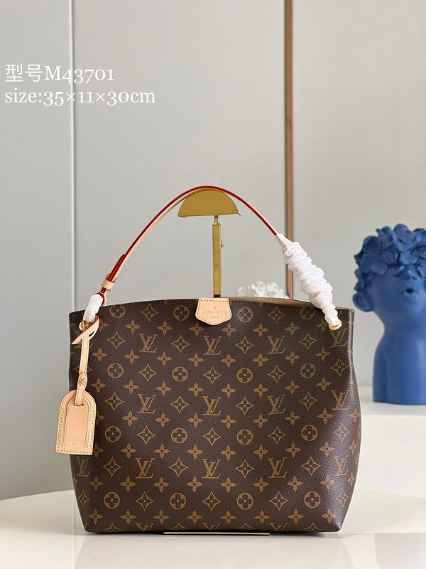 Peta Fashion Lu-Vi bags - 17306 A+ Excellent Quality copies; Contact us if you've any questions in your mind. Fan Fashion, Beige Bag, Handbag Wallet, Affordable Luxury, Monogram Canvas, Evening Bags, Louis Vuitton Bag, Luxury Bags, Louis Vuitton Monogram