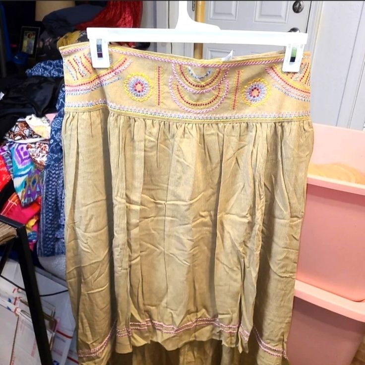 Nwt New York Collection Embroidered Skirt Size Large Bohemian Embroidered Skirt For Vacation, Spring Embroidered Skirted Bottoms, Embroidered Skirted Bottoms For Spring, Yellow Embroidered Summer Bottoms, Yellow Embroidered Bottoms For Summer, Embroidered Skirt For Summer Vacation, Embroidered Summer Skirt, Embroidered Skirted Bottoms For Summer, Spring Embroidered Vacation Skirt