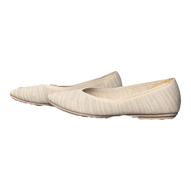 Brand: KELLY AND KATIE Style: SHOES FLATS Color: PINK Size: 9.5 SKU: 126-5667-13331 CONDITION: GENTLY USED Beige Slip-on Flats With Textured Sole, Casual Beige Ballet Flats With Round Toe, Casual Almond Toe Slip-on Walking Shoes, Comfortable Beige Ballet Flats With Round Toe, Casual Slip-on Walking Shoes With Almond Toe, Beige Slip-on Low-top Flats, Casual Almond Toe Flats With Rubber Sole, Casual Beige Closed Toe Ballet Flats, Beige Ballet Flats With Textured Sole And Round Toe