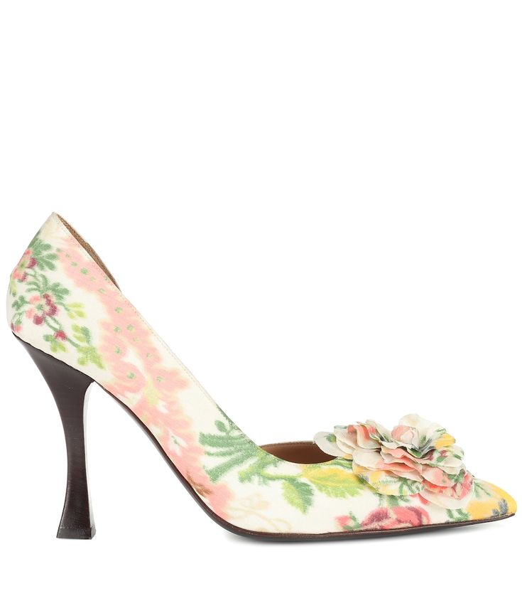 Exclusive to Mytheresa – Floral white pumps Chic Spring Heels With Floral Print, Chic Floral Print Heels For Spring, Chic Spring Floral Print Heels, Spring Floral Print Pointed Toe Heels, Spring Evening Heels With Floral Print, Spring Evening Floral Print Heels, Elegant Floral Print High Heels, Formal High Heels With Floral Print, Floral Print Flower Heels For Spring