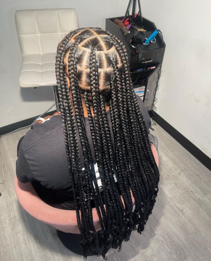 🌸Medium large knotless 💕 🎉You ready to enhance your braiding skills? ARRI’s SCHOOLHOUSE IS 50% OFF🎉 That means HALF OFF ALL COURSES and our EBOOK! Get all the information you need for a fraction of the price📚📚 Use code “SAVE50” in our schoolhouse website! It’s time to ENHANCE your braiding journey and skip the trial and error period and get straight to flawless braids💕 🌸Follow @ArrisDollHouse for more🥇 #naturalhair #fyp #knotless #knotlesstutorial #hairtutorial #knotlessbraids #braids... Medium Large Knotless, Large Knotless, Hair Braid Patterns, Feed In Braids Hairstyles, Braid Patterns, Feed In Braid, Trial And Error, Knotless Braids, Hair Tutorial