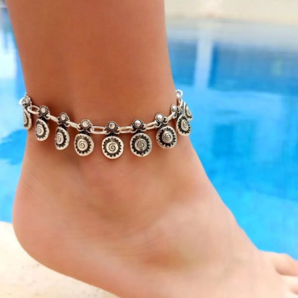 Introducing our Dainty Sunburst Anklets for Women, the perfect addition to your summer jewelry collection! Made with high-quality materials, these anklets feature a delicate sunburst charm that adds a touch of elegance to any outfit. Our anklets are designed to fit comfortably around your ankle and are adjustable to ensure a perfect fit. The dainty chain is lightweight, making it ideal for all-day wear. The sunburst charm is made with attention to detail, featuring intricate lines and a smooth f Trendy Adjustable Circle Jewelry, Minimalist Metal Bracelets For Summer, Summer Minimalist Metal Bracelets, Minimalist Silver Jewelry For Summer, Summer Stackable Jewelry As Gift, Stackable Jewelry As Summer Gift, Trendy Round Summer Jewelry, Trendy Silver Anklets For Summer, Adjustable Trendy Metal Anklets