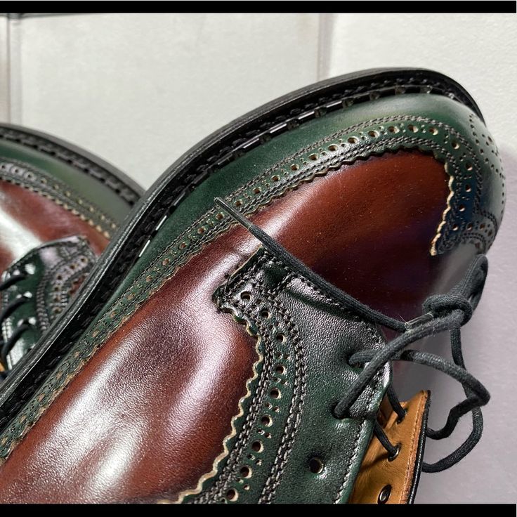 Vintage Shoe. Never Worn. 100% Leather. Made In England Fluegvog X George Cox Sizing Uk 9.5. Toe Box Heel Measures Closer To Size Us9 Will Condition Leather Prior To Shipment. Rare Pair! Green Wingtip Leather Shoes For Derby, Green Wingtip Dress Shoes With Brogue Detailing, Green Wingtip Oxfords With Goodyear Welt, Green Goodyear Welted Wingtip Oxfords, Classic Green Goodyear Welted Oxfords, Classic Green Dress Shoes With Brogue Detailing, Luxury Green Wingtip Oxfords, John Fluevog Shoes, Fluevog Shoes