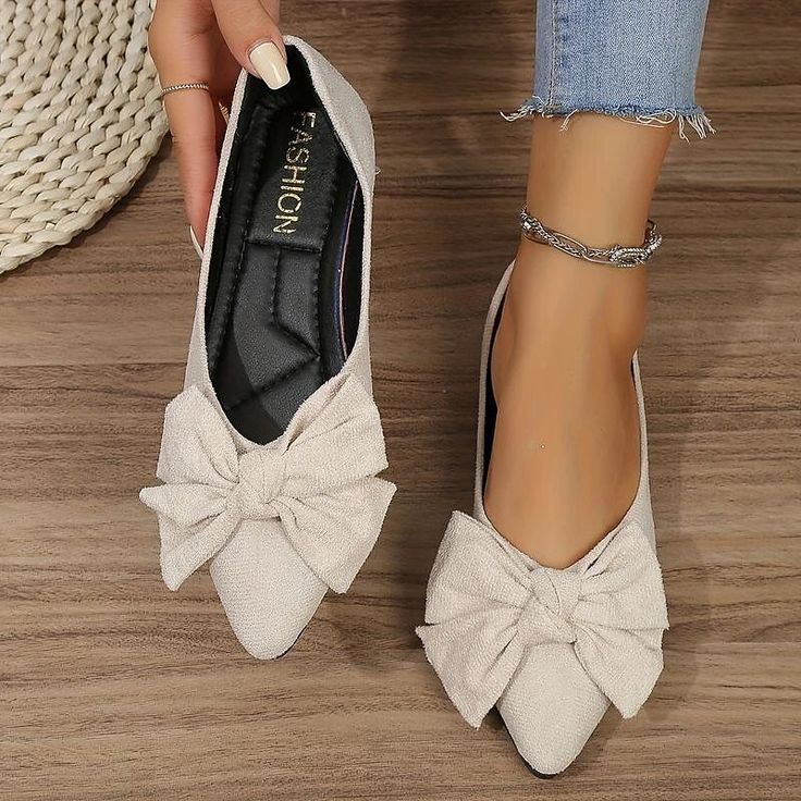 Category:Slip-Ons,Flats; Upper Materials:Faux Suede; Embellishment:Bowknot; Season:Fall,Summer,Spring; Heel Type:Flat Heel; Gender:Women's; Toe Shape:Pointed Toe; Style:Fashion,Comfort,Casual,Elegant; Heel Height(inch):1-2; Outsole Materials:Rubber; Occasion:Daily; Closure Type:Loafer; Listing Date:11/21/2023; Production mode:Self-produce; 2024 Trends:Plus Size,Comfort Shoes; Size chart date source:Provided by Supplier.