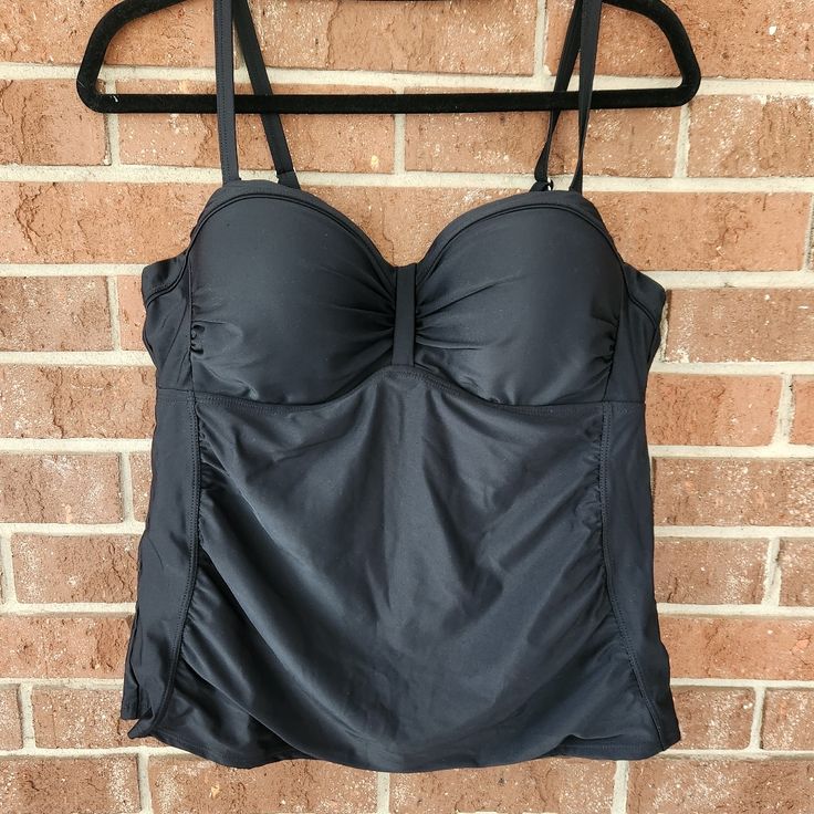 New With Tags Yonique Size Xxl Black, Padded, Has Underwire And Adjustable Straps, Slip On Black Tankini With Built-in Bra For Vacation, Stretch Black Tops For Beach, Black Stretch Tops For The Beach, Black Beachwear Tops For Beach Season, Black Sleeveless Beachwear Top, Black Stretch Tops For Beach Season, Black Vacation Tops With Built-in Bra, Black Tops With Built-in Bra For Vacation, Black Stretch Beachwear Tops