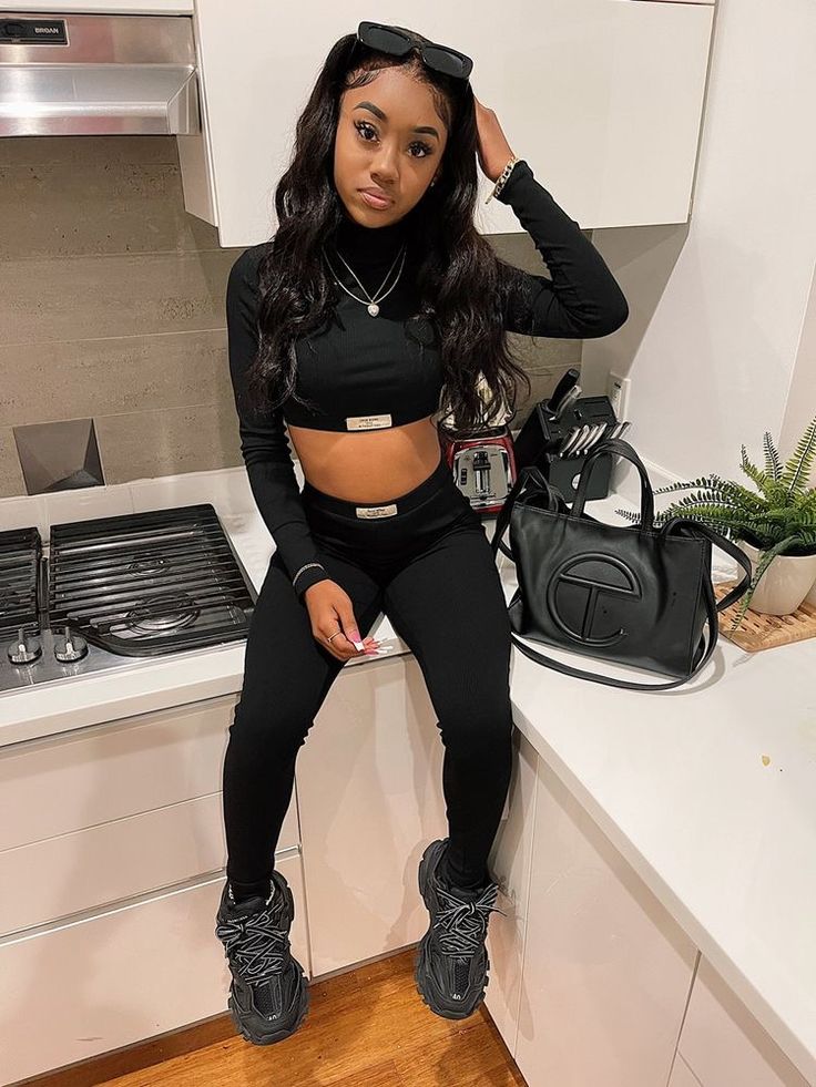 Soft Wave Curls, Side Part Body Wave Wig, Balenciaga Runners Outfit, Balenciaga Track Outfit, Side Part Body Wave, Balenciaga Outfits, Dance Wear Outfits, Balenciaga Outfit, Wave Curls