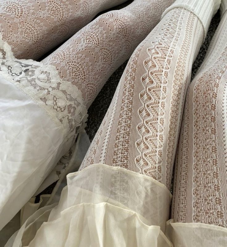 Light Academia, Moda Vintage, Girly Things, White Lace, Tights, Stockings, Bundles, Style Inspiration, Internet