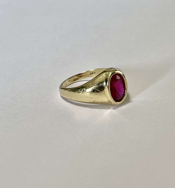 Classic Red Ruby Ring, Oval Cabochon, Classic Red Ruby Ring With Oval Cabochon, Classic Red Oval Cabochon Signet Ring, Vintage Red Signet Ring With Oval Cabochon, Vintage Red Oval Cabochon Signet Ring, Heirloom Red Gold Signet Ring, Classic Gold Ruby Signet Ring, Vintage Ruby Rings With Polished Finish, Classic 14k Gold Red Signet Ring