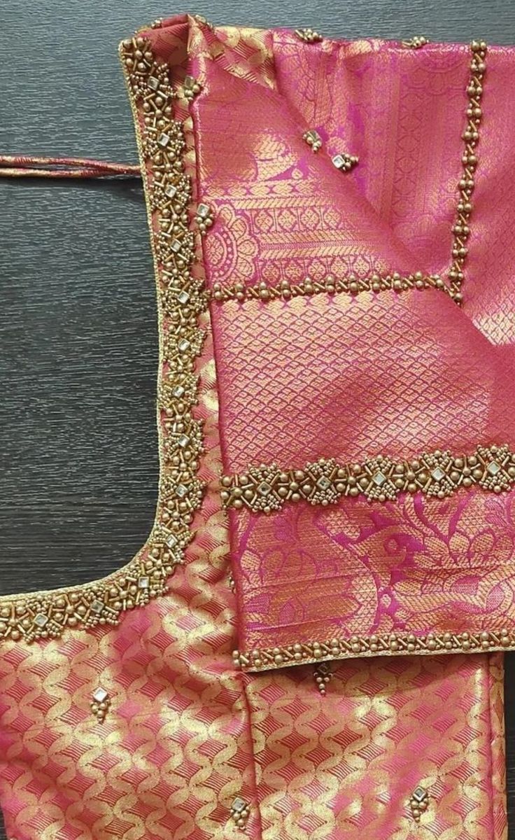 Paithani Border Blouse Designs Latest, Violet Colour Blouse Designs, Back Hook Blouse Designs Latest, Minimal Aari Work Blouse, Aari Work Blouse With Border, Simple Aari Work Blouse Design For Pattu Saree With Border, Beads Maggam Work Blouses, Big Border Blouse Designs, Pink Aari Work Blouse Designs