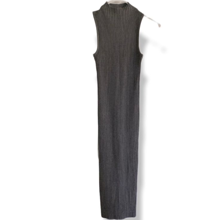 Forever 21 Gray Mock Neck Gray Fitted Dress. Size Med Nwot. Form Flattering (B-9) Forever 21 Sleeveless Stretch Bodycon Dress, Forever 21 Stretch Sleeveless Bodycon Dress, Forever 21 Elegant Fitted Maxi Dress, Elegant Fitted Maxi Dress By Forever 21, Forever 21 Sleeveless Fall Dress, Forever 21 Casual Fitted Midi Dress, Forever 21 Fitted Maxi Dress, Casual Fitted Midi Dress By Forever 21, Casual Midi Dress From Forever 21