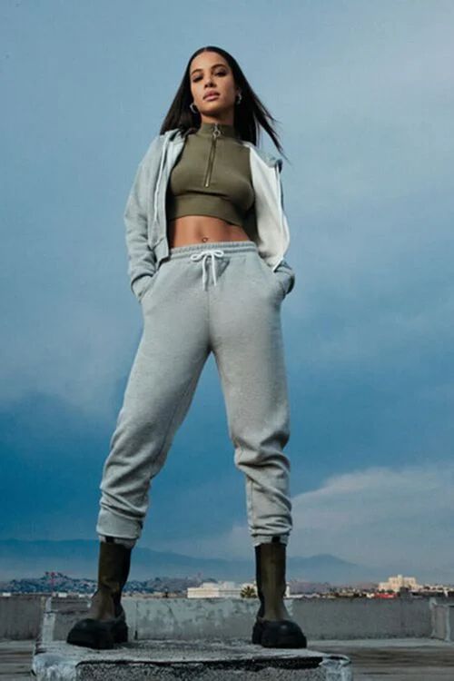 HEATHER GREY Basic Fleece Drawstring Joggers, image 1 Solid Color Sweats With Drawstring For Streetwear, Solid Sweats With Drawstring For Streetwear, Solid Color Streetwear Sweats With Drawstring, Stretch Sweatpants With Drawstring, Stretch Sweatpants With Drawstring In Sportswear Style, Stretch Sweatpants With Drawstring For Sportswear, Trendy Gray Sweatpants With Drawstring, Trendy Winter Sweatpants With Drawstring, Trendy Gray Drawstring Sweatpants