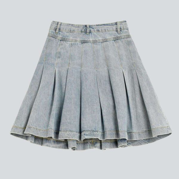 Bleached denim skater skirt Mini Pleated Skirt For Streetwear, Fitted Short Mini Skirt For Streetwear, Trendy Light Wash Mini Skort, Trendy Light Wash Mini Skirt Skort, Cotton Denim Mini Skirt With Pleats, Y2k Style Skort For Streetwear In Spring, Trendy Cotton Mini Denim Skirt, Y2k Style Mini Denim Skirt For Fall, Y2k Mini Denim Skirt For Fall