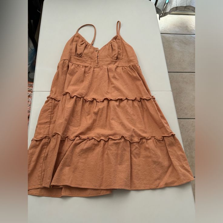 Dress Brown Color Short Summer Dress Size Large In Great Condition Never Worn Brown Spaghetti Strap Dress For Spring, Casual Brown Cotton Dress, Casual Cotton Sundress For Date Night, Brown Summer Dress For Day Out, Cotton Sundress For Date Night, Cheap Brown Summer Mini Dress, Casual Brown Mini Dress For Spring, Brown Sundress Mini Dress For Spring, Brown Sundress For Brunch