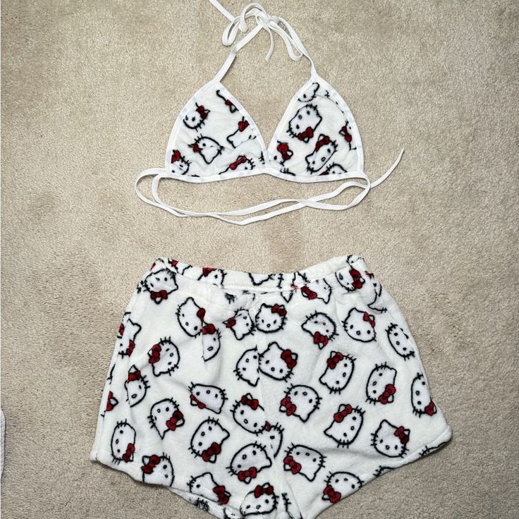 2-Piece Hello Kitty Pajama Set - Soft, Fleece-Lined, Micro-Elastic Polyester Sleepwear With Cute Cartoon Print, Spaghetti Strap, And Knit Fabric For Summer Bikini Loungewear - Official Sanrio Brand Brand New Great Quality Super Soft Trashy Y2k Pjs, Pijamas Hello Kitty, Best Dps, Hello Kitty Pjs, Hello Kitty Pajamas, Lounge Wear Summer, Plush Pajama Pants, Pink Pjs, Fashion Dress Up Games