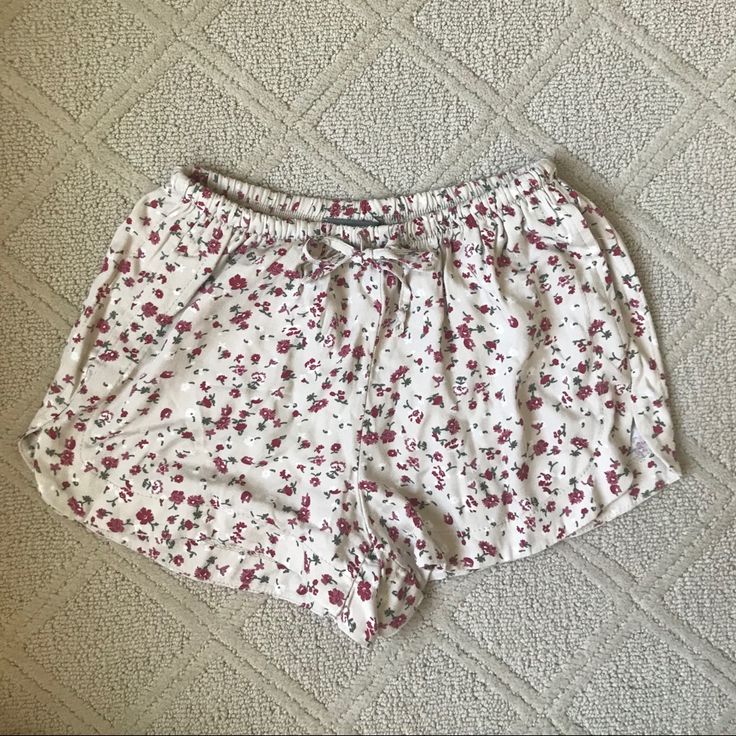 Has Pockets And Elastic Waist With Tie. Super Soft And Comfy Shorts. Are One Size But Fits Like An X Small Or Small. Summer Cotton Pajama Shorts With Floral Print, Floral Print Cotton Pajama Shorts, Cotton Floral Print Pajama Shorts, Relaxed Fit Floral Print Shorts For Day Out, Cotton Floral Print Shorts For Loungewear, Casual Floral Print Pajama Shorts, Casual Floral Print Relaxed Fit Shorts, Relaxed Fit Floral Print Shorts, Summer Loungewear Shorts With Floral Print