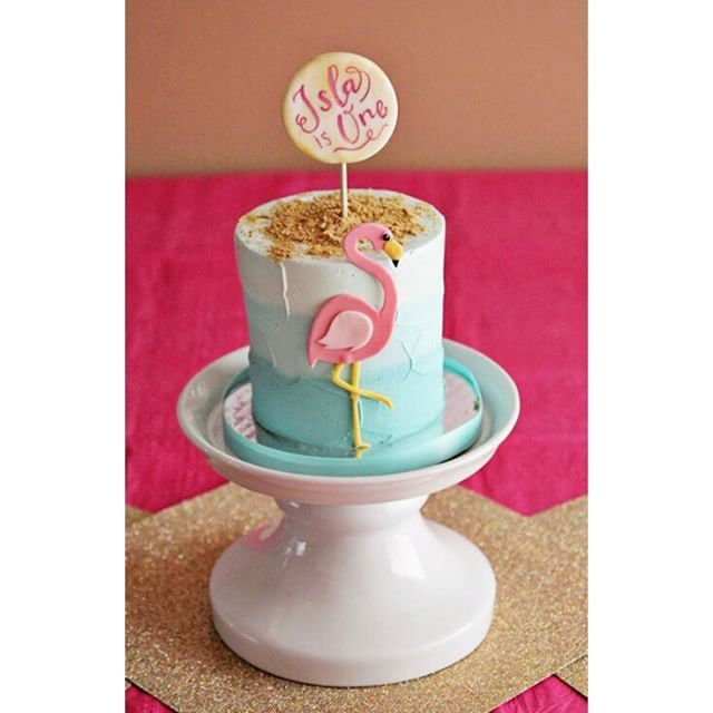 there is a cake with a flamingo on it