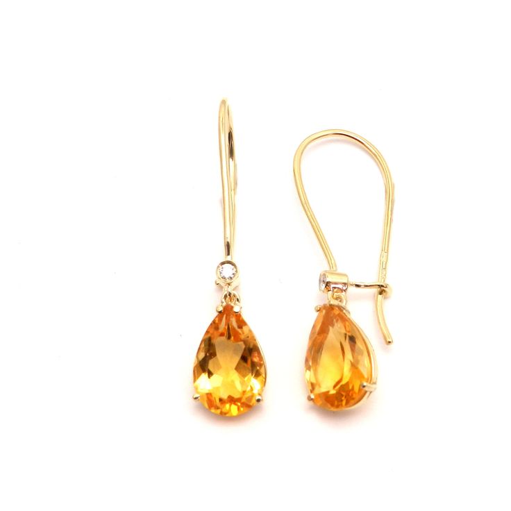 Citrine Gold & diamonds long earrings, yellow gold & gemstone earrings, made of 14k yellow gold and encrusted with natural diamonds & orange Citrine. These earrings can become a great present to your lovely person. Summer collection. Gemstone: 2 Drops of Citrine Small Diamonds -2 pcs. 0.05 carats Metal: Yellow Gold 14k Available metals: White Gold 14k Weight: 3.30 gram Catalog code: EH-5568 Condition: New Designer: Cohen Jewellers Free shipping 1-3 business days shipping Yellow 14k Gold Fine Jewelry Earrings, Yellow Gold Gemstone Accented Drop Earrings, Yellow Gold Briolette Citrine Earrings, Yellow 14k Gold Fine Earrings, Yellow Gold Citrine Dangle Earrings, Yellow Gold Gemstone Drop Earrings, Yellow Gold Gemstone Diamond Drop Earrings, Yellow Gold Drop Earrings With Gemstones, Yellow Gold Gemstone Linear Drop Earrings