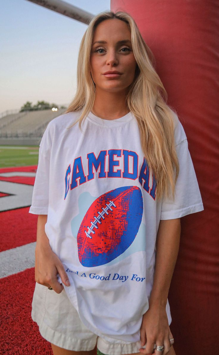 Every day is a good day for a game day! This white tee features a red and blue oversized football and collegiate font. It's perfect for any football fan. 


Haley is 5'6" and is wearing size XL for an oversized look

Phoebe is 5'4" and is wearing size medium


sizing guide: 


fits true to size - size up for an oversized fit

medium measurements: 41" bust and 28.5" length

100% cotton


WE ONLY OFFER STORE CREDIT FOR RETURNS! Feel free to email us at orders@shopriffraff.com or DM us with any que Behance Icon, Collegiate Font, Football Graphic Tee, Football Outfits, Gameday Outfit, Comfort Colors Tee, Football Fans, White Tee, Tee Shop