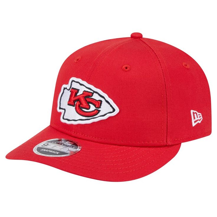 the kansas chiefs'new era hat is shown in red