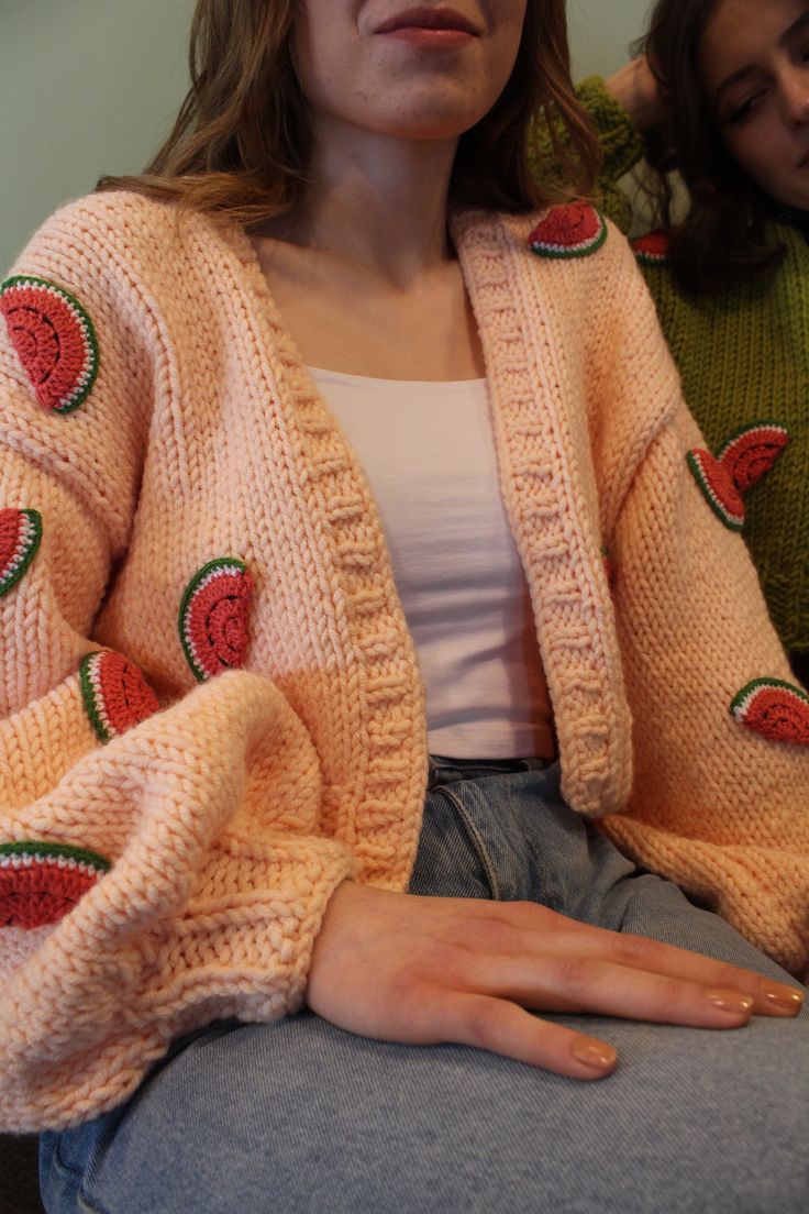 Watermelon Cardigan | Oversize Knitted Cardigan | Woman Knitted Top | Gift for her  Our cardigan, which is made of wool and acrylic blend yarn, is all you need on cold days! Shipping: All of our products are handmade and made to order. Our shipping time is 3-5 days. *Please write your mobile phone number in the order note section Model wears: S (1.67 cm/53 kg) We recommend dry clean or hand washing. Iron shouldn't be used Please note that this is a handmade product and there may always be minimal deviations. Watermelon Cardigan, Section Model, Avocado Socks, Strick Top, Christmas Socks Gift, Cardigan Rosa, Handmade Cardigan, Cardigan Handmade, Knitted Cardigans