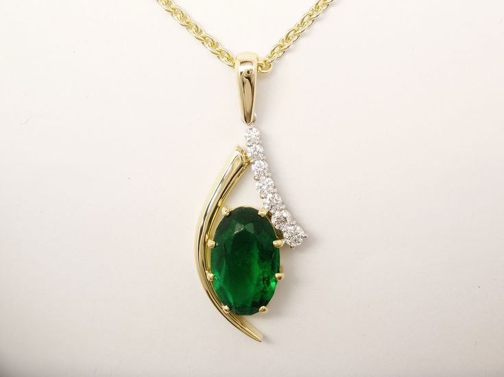 Emerald Pendant Design, Gemstone Pendant Design, Stone Pendant Design, Jewellery Design Gold, Emerald Pendant Set, Emerald Diamond Pendant, Latest Gold Jewellery, Emerald Jewellery, Stone Jewellery Designs