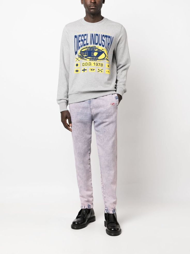 Find DIESEL Acid-wash Jogger Jeans on Editorialist. powder pink stretch-cotton acid wash denim logo patch to the side elasticated waistband mid-rise tapered leg two side inset pockets rear welt pocket elasticated ankles When buying this unisex item, keep in mind that it is graded in standard men's sizing. Casual Denim Bottoms With Logo Print, Casual Straight Leg Jeans With Logo Print, Spring Cotton Bottoms With Logo Print, Casual Cotton Pants With Logo Print, Diesel Industry, Acid Wash Denim, Jogger Jeans, Powder Pink, Acid Wash