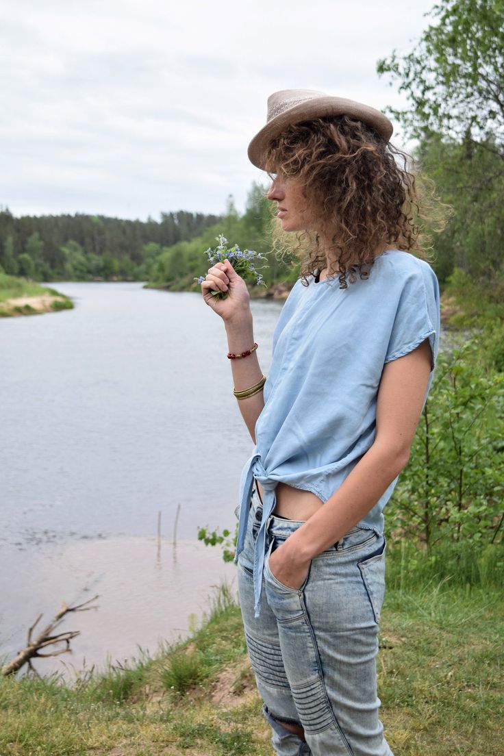 "Excellent denim blouse for your midsummer nights. It is not a mistake - buttons are on the back! Size: label says S, seems like women's (S) MEASUREMENTS: Length: 57 cm/ 22\" (without ties) Shoulder to shoulder: 50 cm/ 20\" Chest: 116 cm/ 46\" Condition: excellent Fabric: Lyocell Brand: unknown * Wash at temperature not higher than 30oC / 86oF Model wears: UK 8/ EU 36/ US 4 Model's height: 175 cm/5'7\" You can find more similar shirts here: https://www.etsy.com/shop/OnTheRoadStore?section_id=239 Summer Relaxed Fit Denim Blue Denim Top, Casual Cotton Denim Top For Day Out, Casual Summer Denim Top With Relaxed Fit, Trendy Medium Wash Blouse For Summer, Casual Summer Denim Top, Trendy Summer Denim Blouse, Trendy Summer Denim Top For Day Out, Spring Relaxed Fit Denim Blue Blouse, Relaxed Fit Denim Blue Blouse For Spring