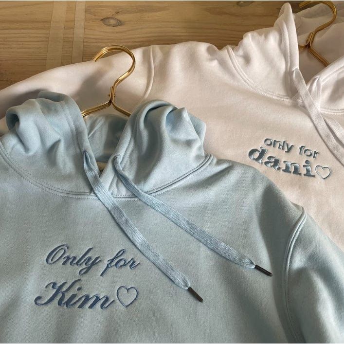 The most sentimental gift ever for your beloved💗 Love is in the air!💗 Give your loved one the best gift they could ever receive. An embroidered crewneck/hoodie has never looked so good. Whether it's a photo of you and family, your lover or best friend, or another person in your life, this embroidered crewneck is sure to bring smile to the face of the lucky recipient. 👉Size Chart 👉T-shirt 👉Sweatshirt 👉Hoodie Care:Wash item inside out in cold water, do not bleach, do not dry clean, do not ir Custom Embroidered Cotton Hoodie As A Gift, Cotton Hoodie With Custom Embroidery As A Gift, Cotton Hooded Hoodie For Gift, Cotton Hooded Hoodie As Gift, Personalized White Cotton Hoodie, Personalized Cotton Hoodie For Winter, Casual Personalized Cotton Hoodie, Casual Cotton Hoodie Personalized, Customized Hoodies