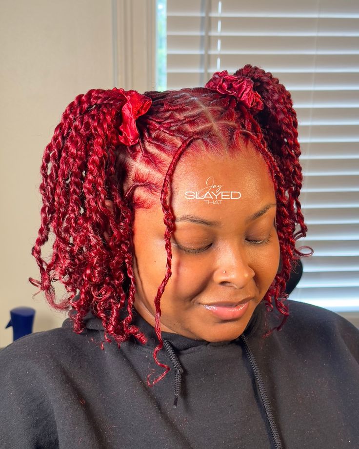 Red heads do it better? 👀❣️SWIPE LEFT to see the finish result😍 Choosing the right loctician to start your locs is the MOST important factor to beginning your loc journey. Here are 3 tips to help make your decision ✨ CONSULTATION! Rather it’s virtual or in person consultations are needed. Not only does it add clarity but you will also be able to see if you and your potential loctician are the right fit for EACH OTHER. ✨ASK QUESTIONS! Asking question (the right questions) will also help y... Red Starter Locs Black Women, Red Starter Locs, Cherry Red Locs, Color Locs, Red Locs, Starter Locs, Loc Journey, Red Heads, Pretty Braided Hairstyles